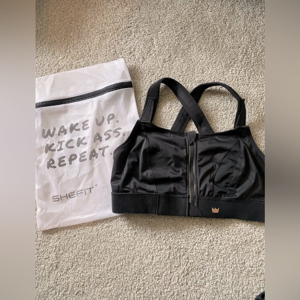 NWT SHEFIT ULTIMATE SPORTS BRA